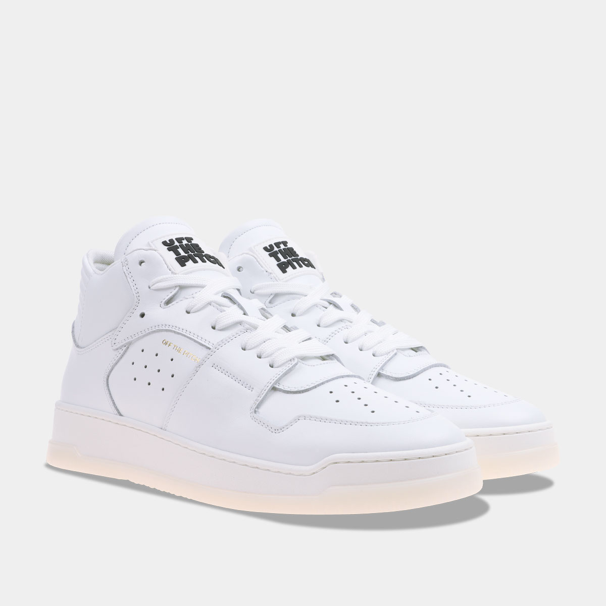 Off the Pitch Supernova Mid White unisex sneakers